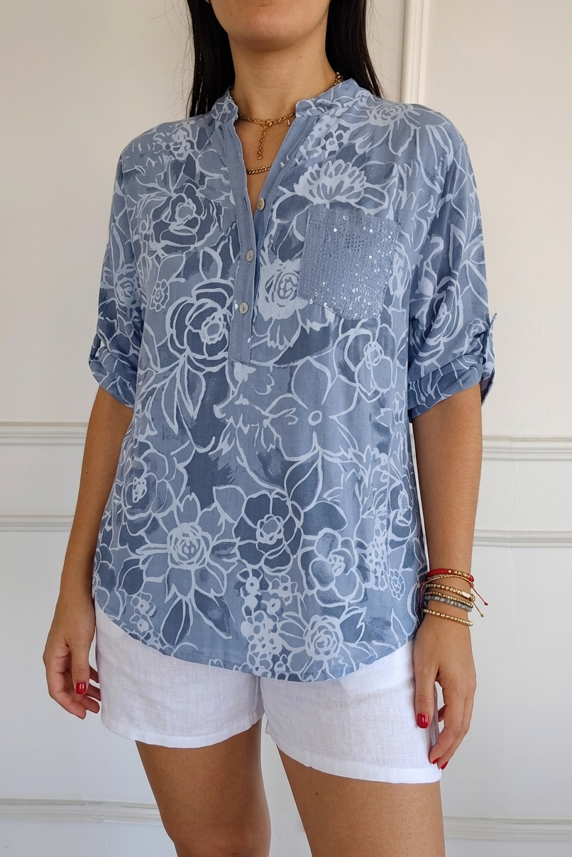 Blusa mujer floral con bolsillo de lentejuelas y botones