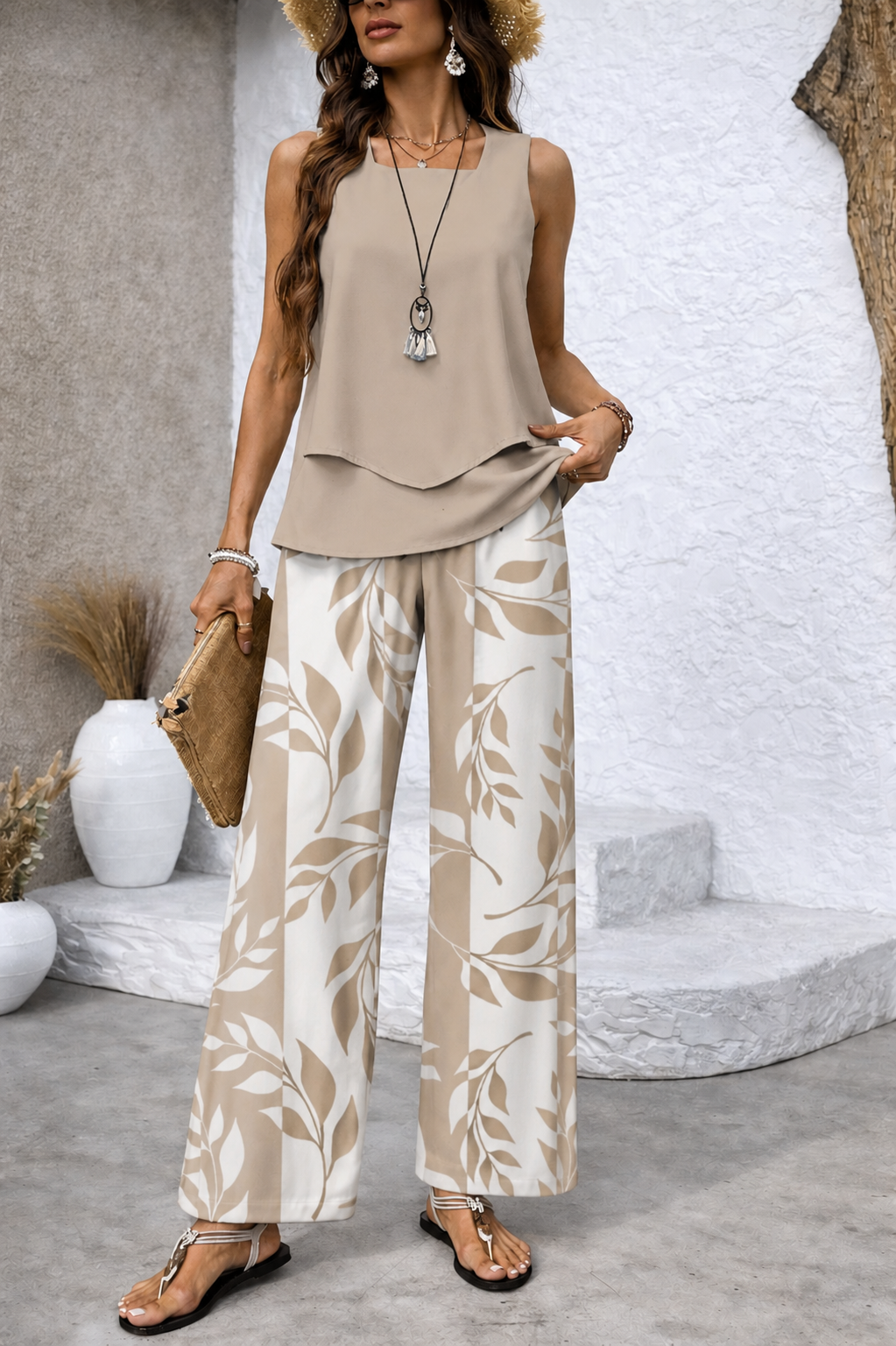 Conjunto de dos piezas mujer con top fluido y pantalón de hojas