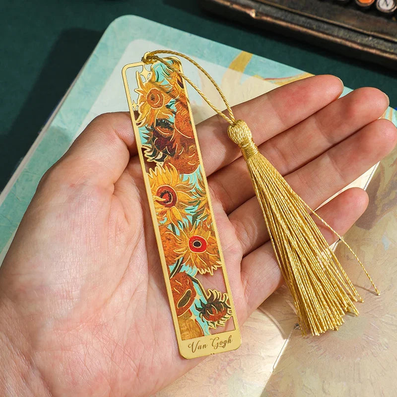 Marcapáginas metálico floral vintage con borla para libros