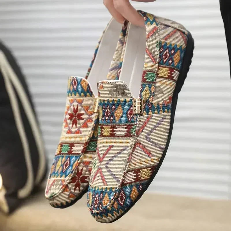 Mocasines hombre cómodos con estampado étnico y suela flexible