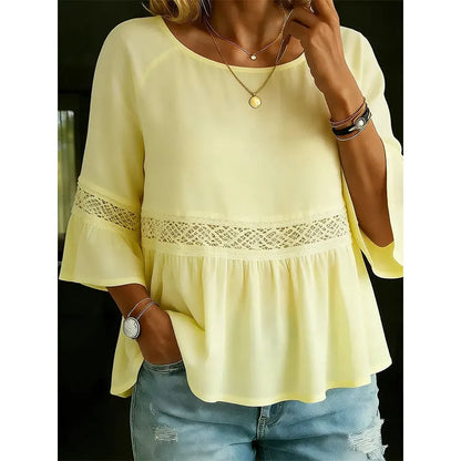 Blusa para mujer con encaje delicado y corte peplum fluido