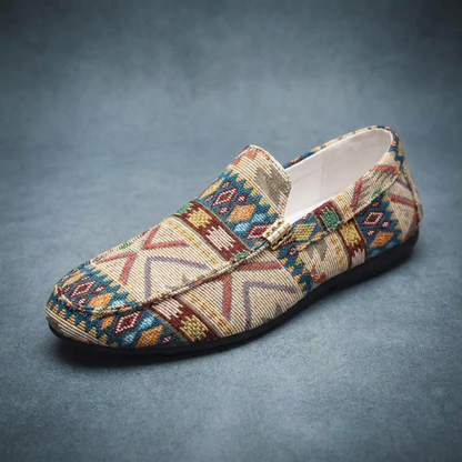 Mocasines hombre cómodos con estampado étnico y suela flexible