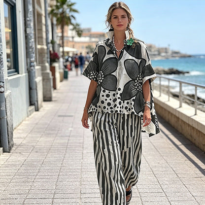 Conjunto tejido ligero con blusa botánica y pantalón ancho