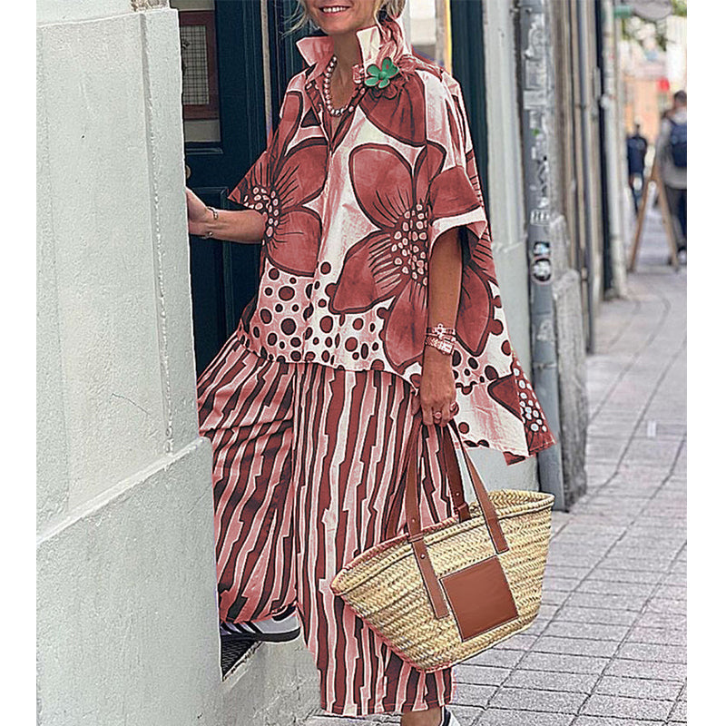 Conjunto tejido ligero con blusa botánica y pantalón ancho