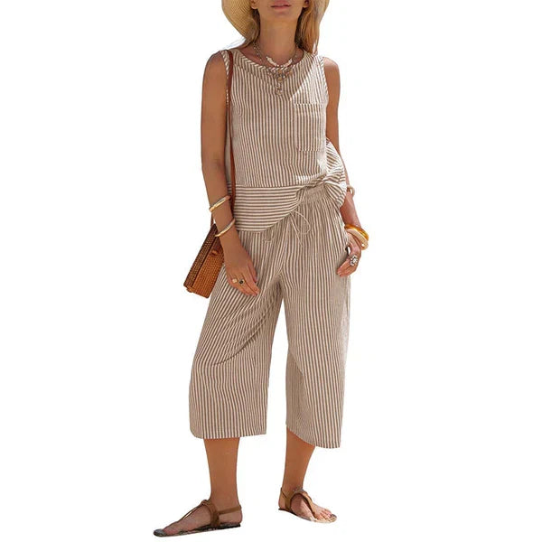Conjunto de viscosa a rayas con pantalón capri casual verano