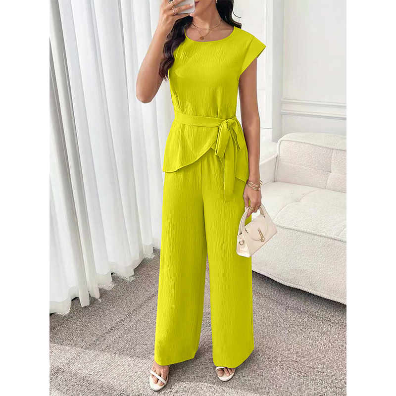 Conjunto de mujer con top anudado y pantalón ancho