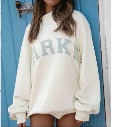 Sudadera de punto para mujer con cuello perkins y letras universitarias