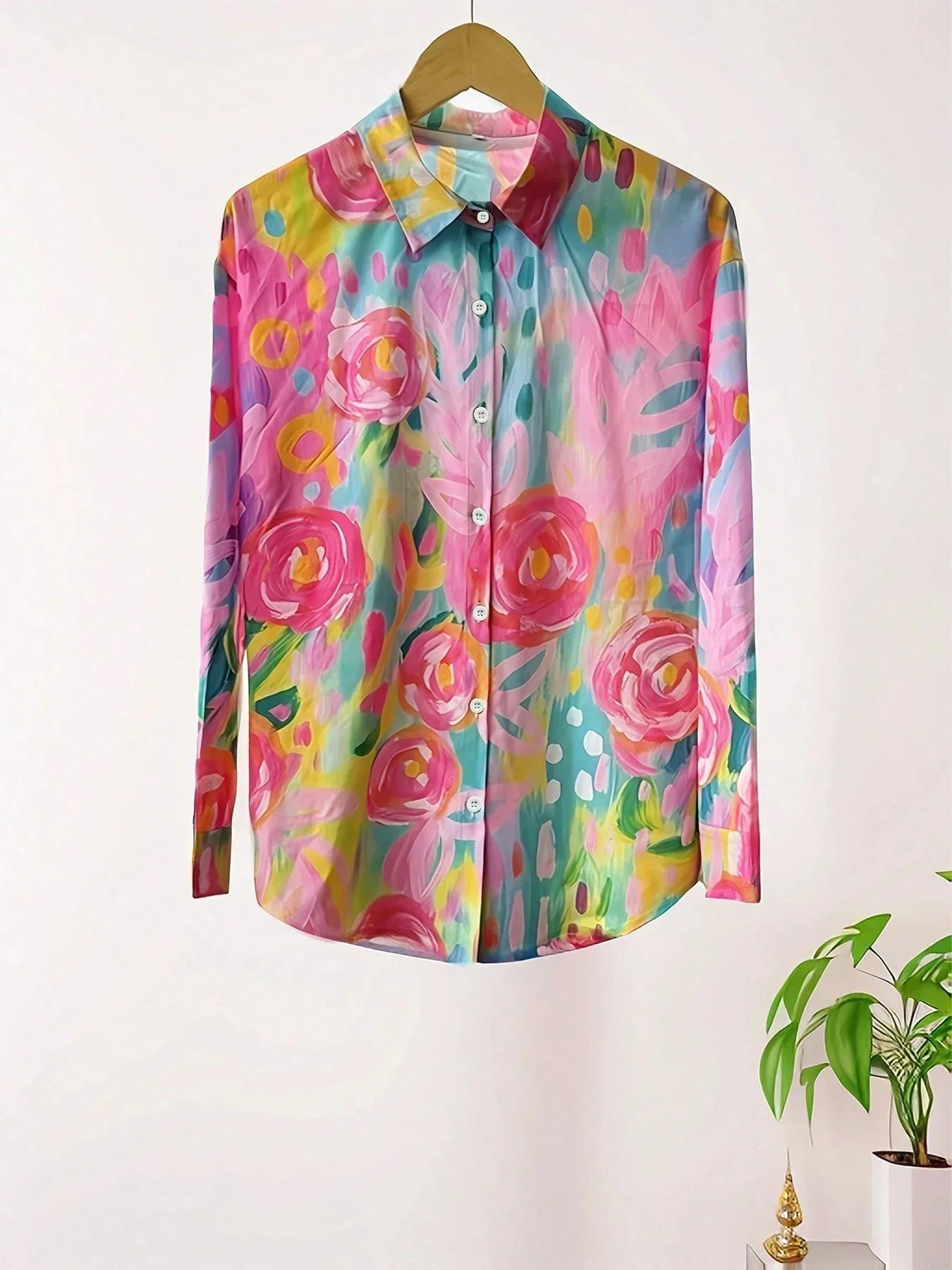 Blusa estampada de tejido plano para mujer con botones delanteros y mangas enrollables con trabilla